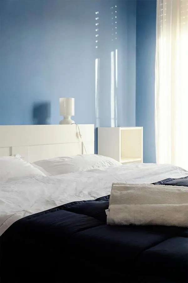 Ampere Milan Apartment 0*,